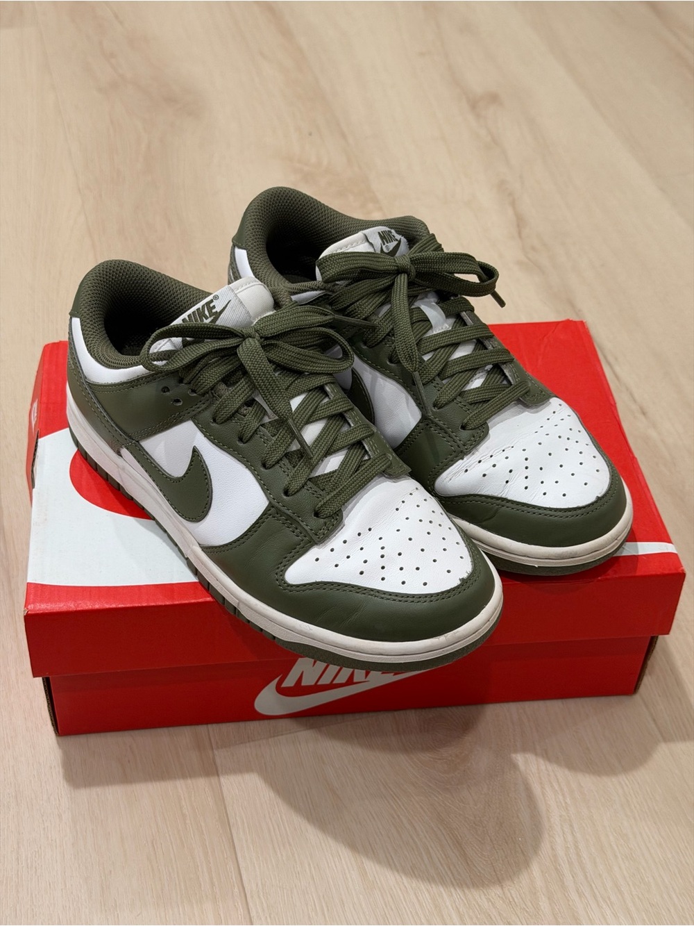 Nike - Dunk Low “Medium Olive”